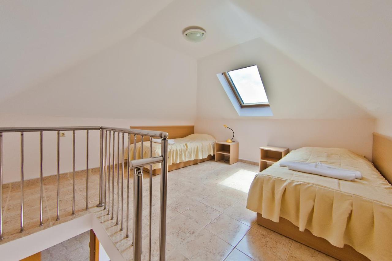 בלצ'יק Family Hotel Morska Zvezda מראה חיצוני תמונה