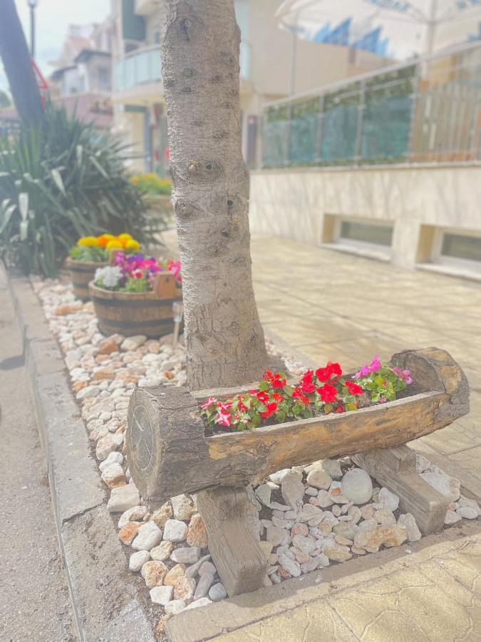 בלצ'יק Family Hotel Morska Zvezda מראה חיצוני תמונה